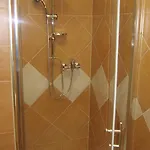 324